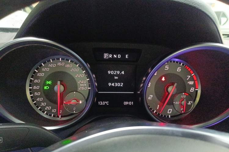 Used Mercedes-Benz SLK-Class 2011 SLK 200 Fashion Model Instrument Cluster