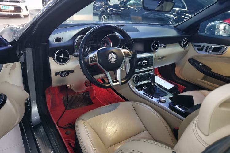 Used Mercedes-Benz SLK-Class 2011 SLK 200 Fashion Model Interior 2
