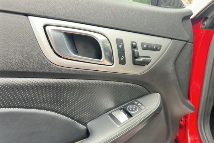Used Mercedes-Benz SLK-Class 2011 SLK 200 Fashion Model Interior 2