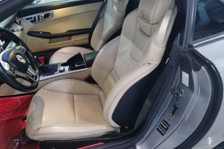 Used Mercedes-Benz SLK-Class 2011 SLK 200 Fashion Model Interior 4