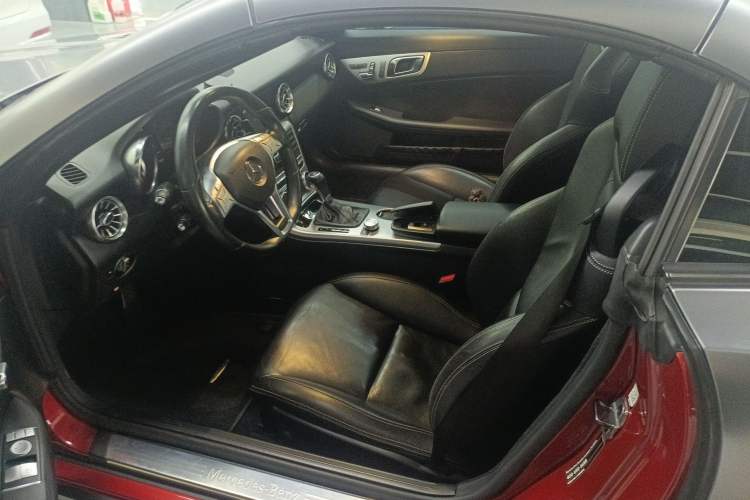 Used Mercedes-Benz SLK-Class 2011 SLK 200 Fashion Model Left Rear Seat