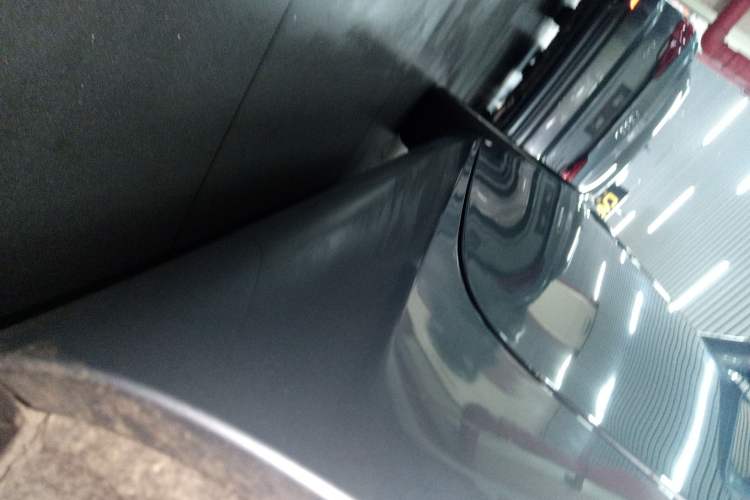 Used Mercedes-Benz SLK-Class 2011 SLK 200 Fashion Model Left Side Sill