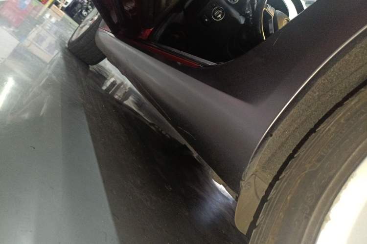 Used Mercedes-Benz SLK-Class 2011 SLK 200 Fashion Model Left Side Sill