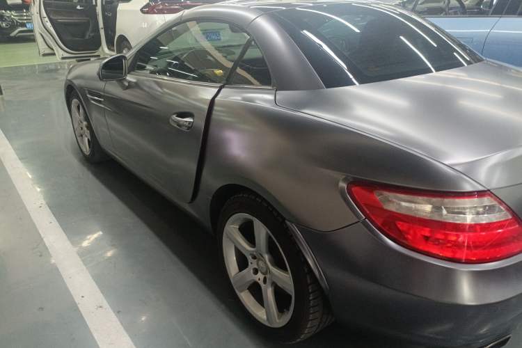 Used Mercedes-Benz SLK-Class 2011 SLK 200 Fashion Model Left Side