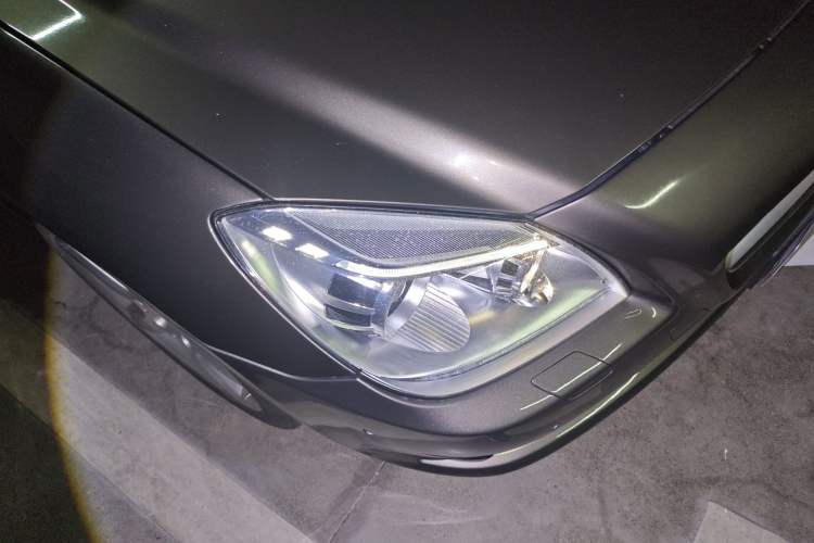 Used Mercedes-Benz SLK-Class 2011 SLK 200 Fashion Model Right Front Headlight