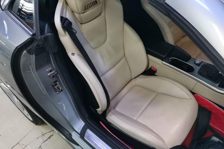 Used Mercedes-Benz SLK-Class 2011 SLK 200 Fashion Model Right Front Seat