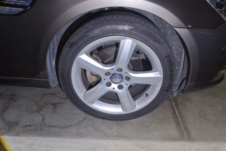 Used Mercedes-Benz SLK-Class 2011 SLK 200 Fashion Model Right Front Wheel Hub