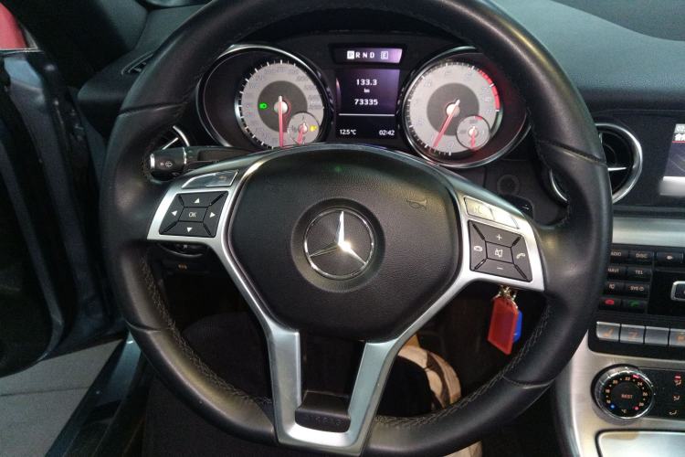 Used Mercedes-Benz SLK-Class 2011 SLK 200 Fashion Model Steering Wheel