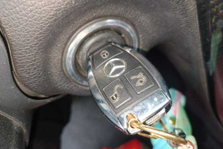 Used Mercedes-Benz SLK-Class 2011 SLK 200 Luxury Sports Model Vehicle Key