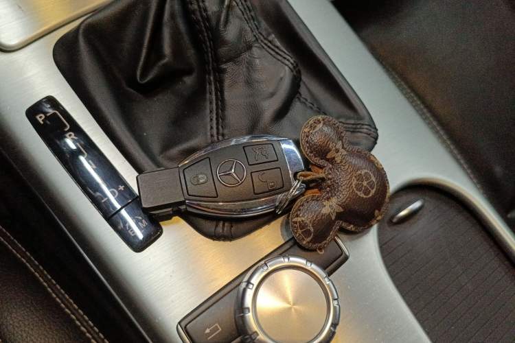 Used Mercedes-Benz SLK-Class 2011 SLK 200 Fashion Model Vehicle Key