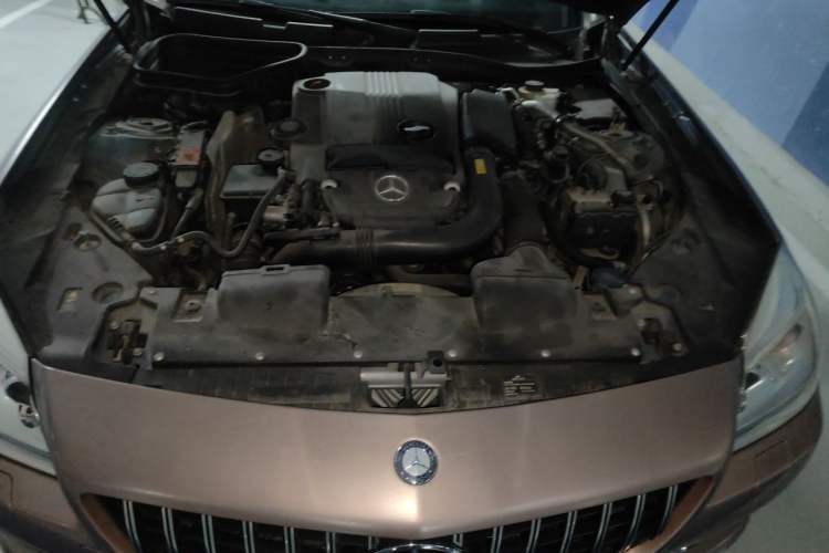 Used Mercedes-Benz SLK-Class 2011 SLK 200 Fashion Model Engine Bay