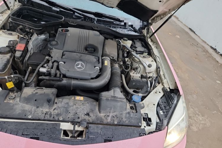 Used Mercedes-Benz SLK-Class 2011 SLK 200 Fashion Model Engine Bay Left