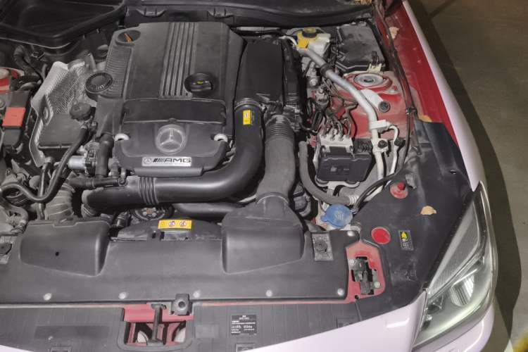 Used Mercedes-Benz SLK-Class 2011 SLK 200 Fashion Model Engine Bay Left