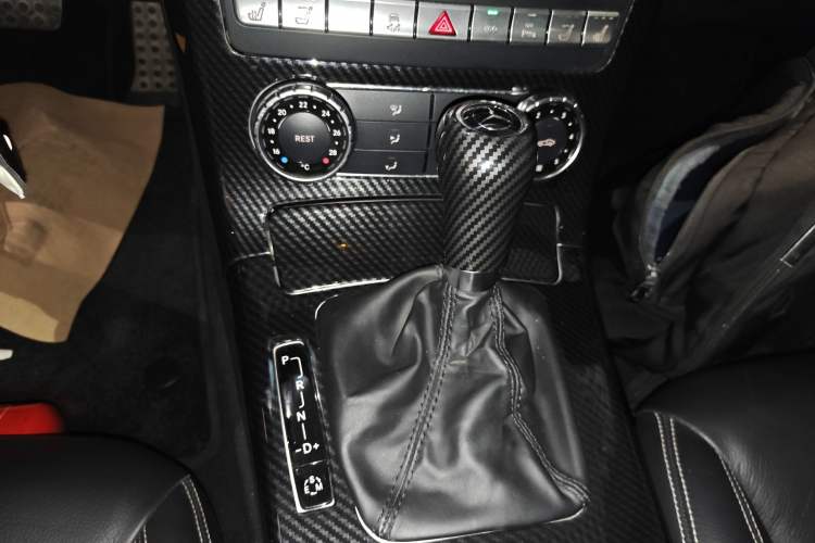 Used Mercedes-Benz SLK-Class 2011 SLK 200 Fashion Model Gear Lever