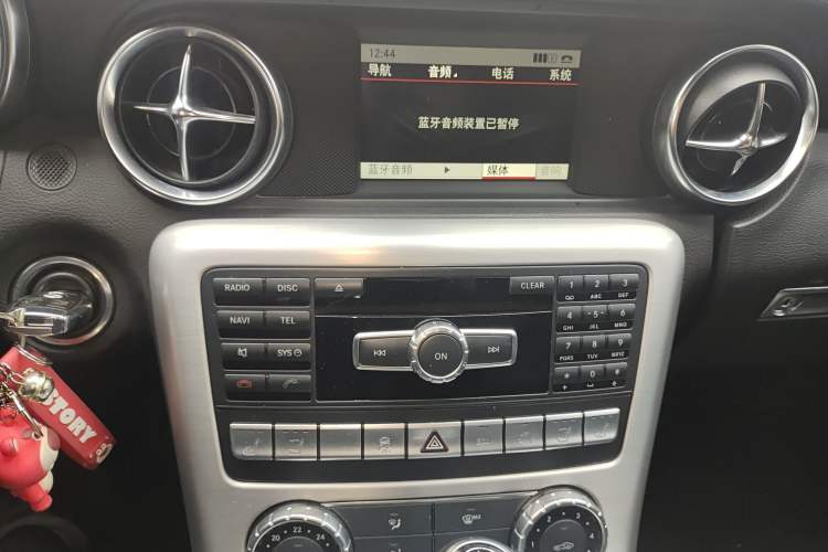 Used Mercedes-Benz SLK-Class 2011 SLK 200 Fashion Model Audio And AC Panel