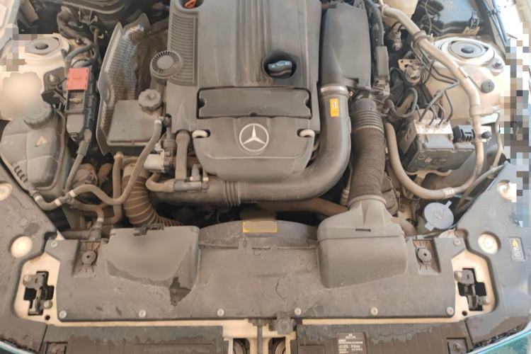 Used Mercedes-Benz SLK-Class 2011 SLK 200 Fashion Model Engine Bay