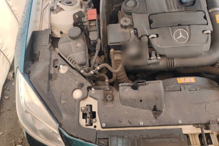 Used Mercedes-Benz SLK-Class 2011 SLK 200 Fashion Model Engine Bay Right