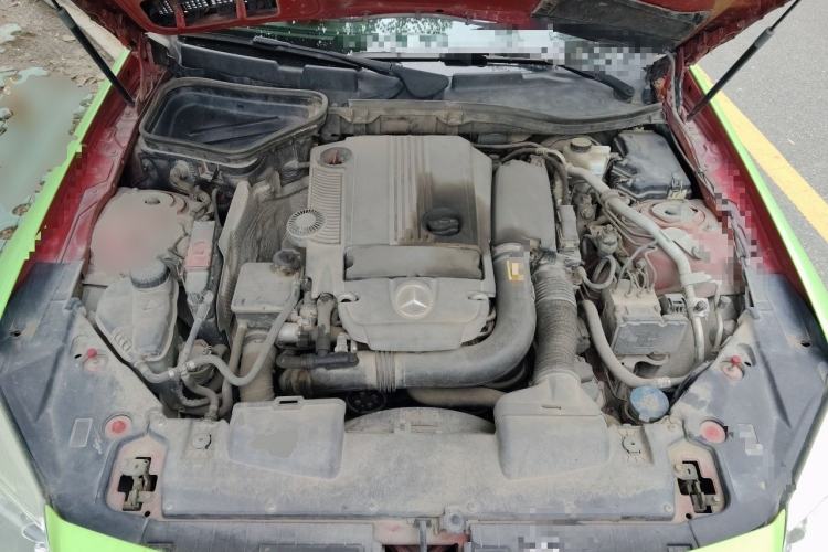 Used Mercedes-Benz SLK-Class 2011 SLK 200 Fashion Model Engine Bay