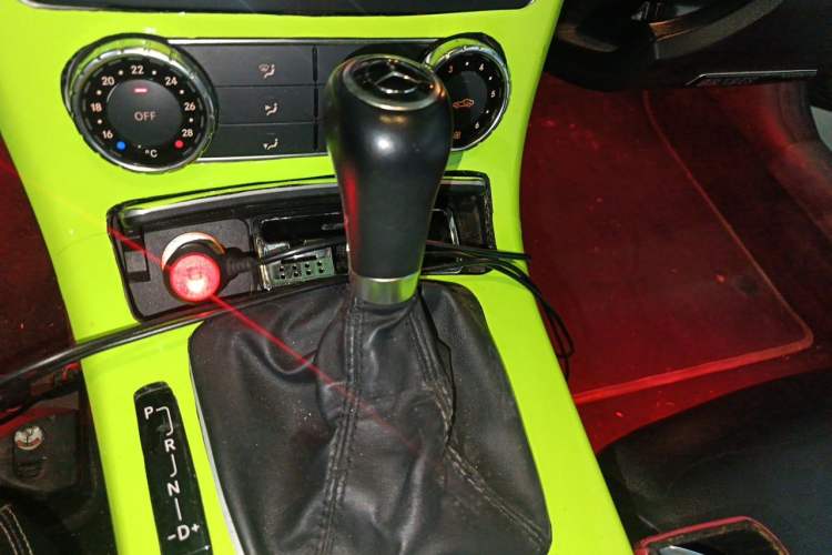 Used Mercedes-Benz SLK-Class 2011 SLK 200 Fashion Model Gear Lever