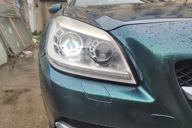 Used Mercedes-Benz SLK-Class 2011 SLK 200 Fashion Model Right Front Headlight