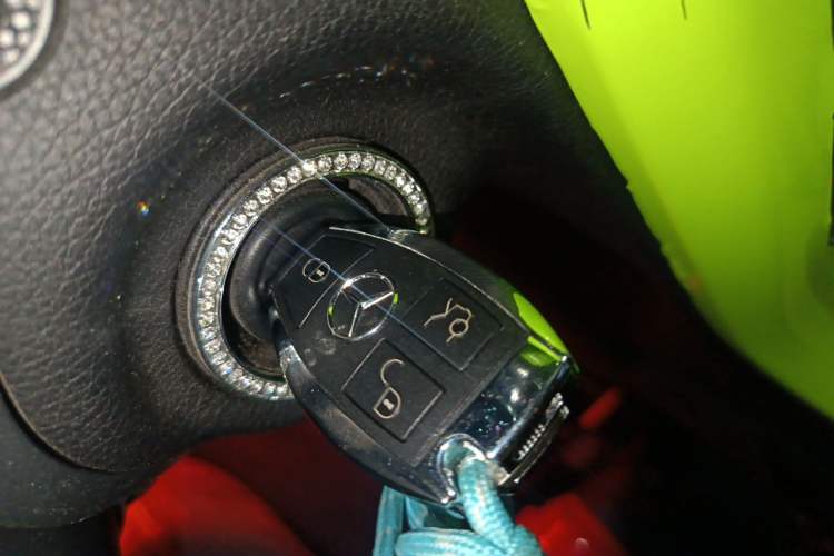 Used Mercedes-Benz SLK-Class 2011 SLK 200 Fashion Model Vehicle Key