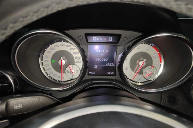 Used Mercedes-Benz SLK-Class 2011 SLK 200 Fashion Model Instrument Cluster