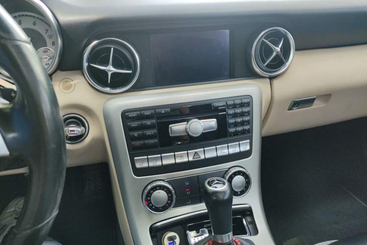 Used Mercedes-Benz SLK-Class 2011 SLK 200 Fashion Model Audio And AC Panel