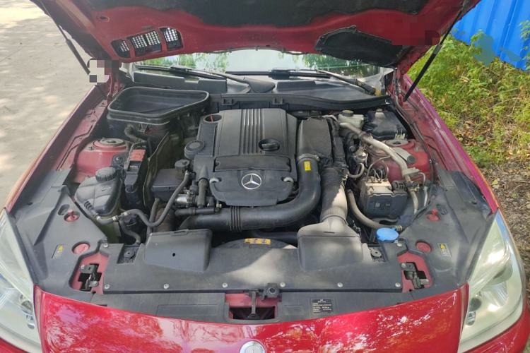 Used Mercedes-Benz SLK-Class 2011 SLK 200 Fashion Model Engine Bay
