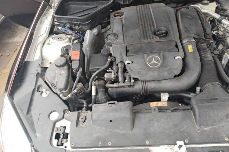 Used Mercedes-Benz SLK-Class 2011 SLK 200 Fashion Model Engine Bay Right