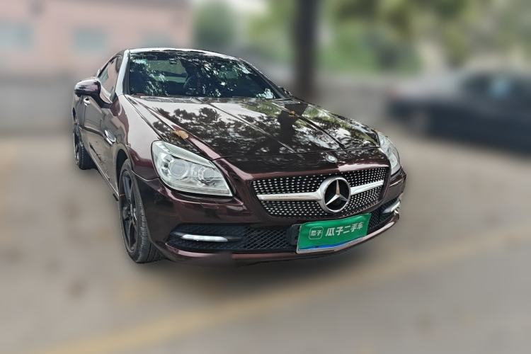 Used Mercedes-Benz SLK-Class 2011 SLK 200 Fashion Model Front Right 45 Deg