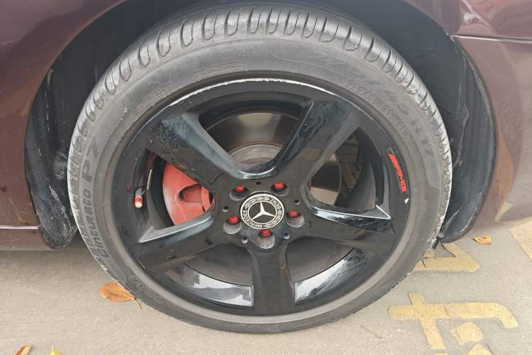 Used Mercedes-Benz SLK-Class 2011 SLK 200 Fashion Model Right Front Wheel Hub