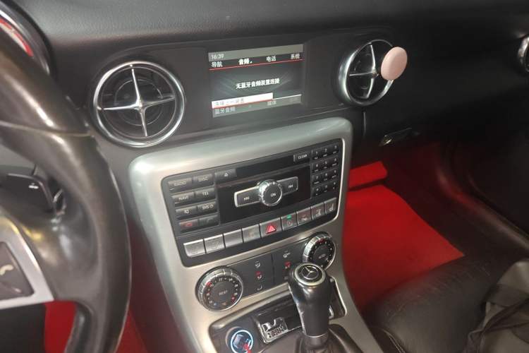 Used Mercedes-Benz SLK-Class 2011 SLK 200 Fashion Model Audio And AC Panel