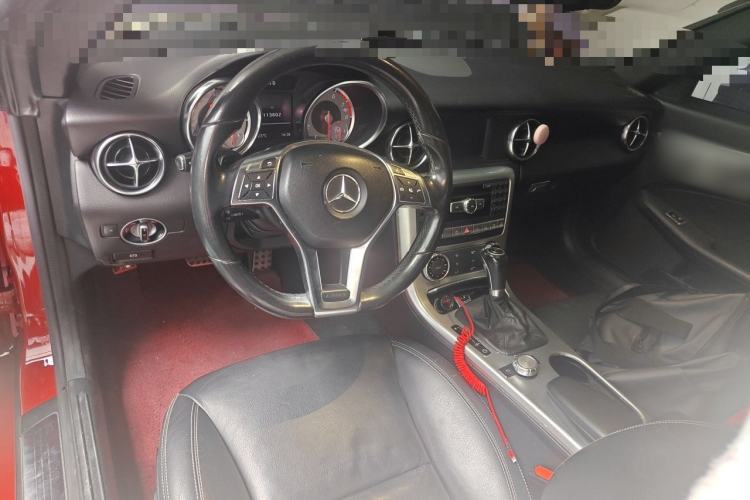 Used Mercedes-Benz SLK-Class 2011 SLK 200 Fashion Model Center Console