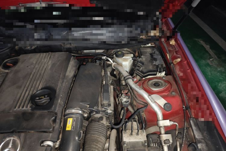 Used Mercedes-Benz SLK-Class 2011 SLK 200 Fashion Model Engine Bay Left