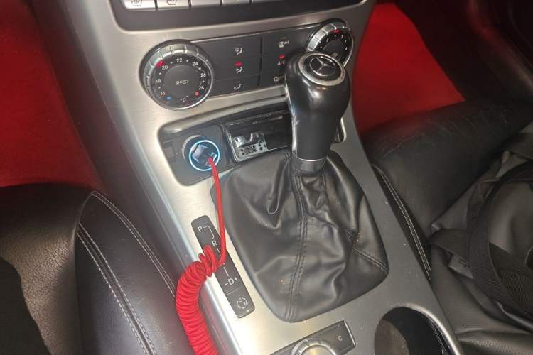 Used Mercedes-Benz SLK-Class 2011 SLK 200 Fashion Model Gear Lever