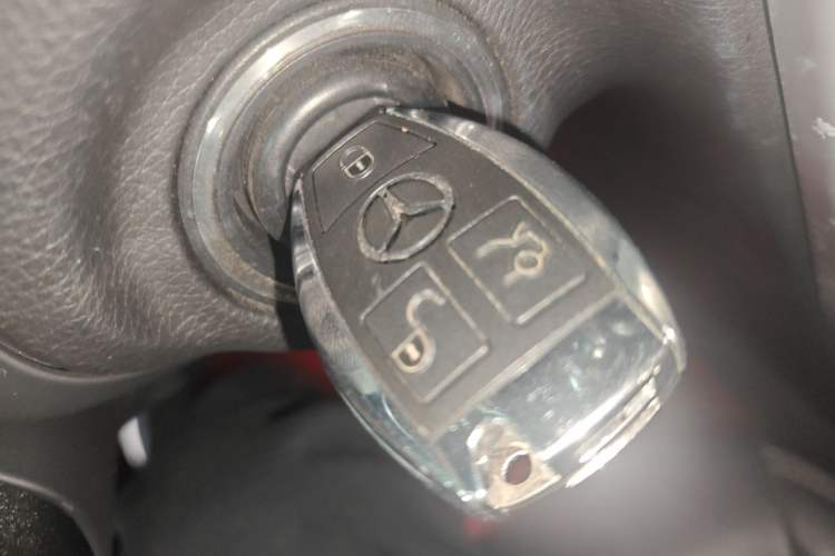 Used Mercedes-Benz SLK-Class 2011 SLK 200 Fashion Model Vehicle Key