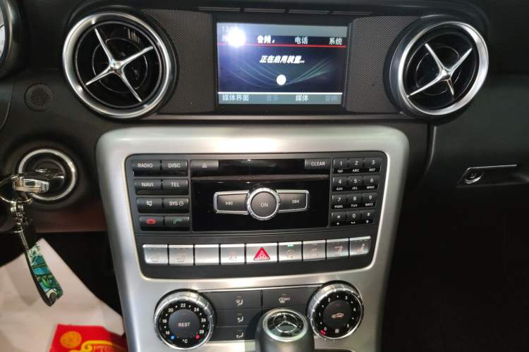 Used Mercedes-Benz SLK-Class 2011 SLK 200 Fashion Model Audio And AC Panel