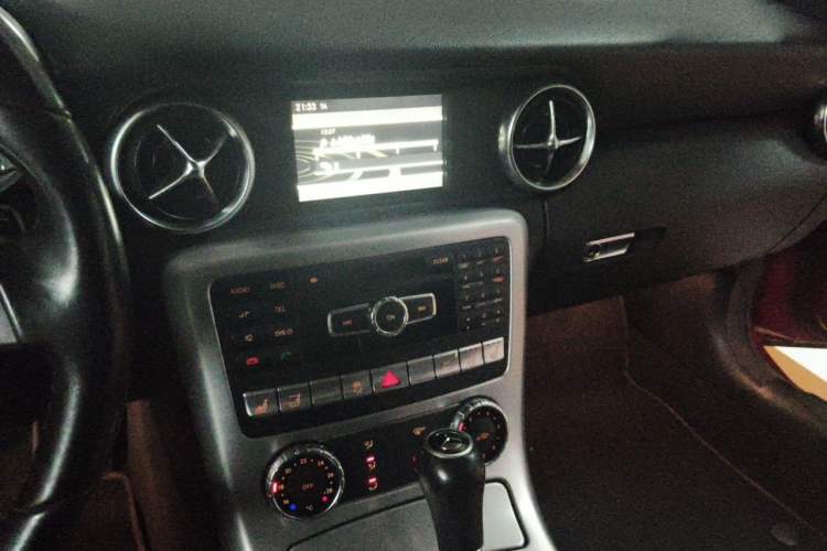 Used Mercedes-Benz SLK-Class 2011 SLK 200 Fashion Model Audio And AC Panel
