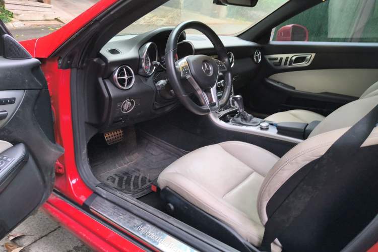 Used Mercedes-Benz SLK-Class 2011 SLK 200 Fashion Model Driver Seat