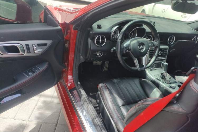 Used Mercedes-Benz SLK-Class 2011 SLK 200 Fashion Model Driver Seat