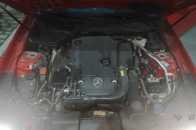 Used Mercedes-Benz SLK-Class 2011 SLK 200 Fashion Model Engine Bay
