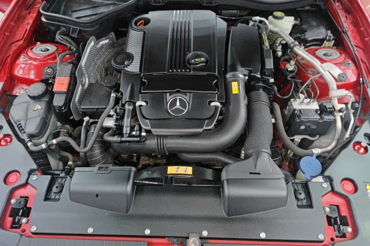 Used Mercedes-Benz SLK-Class 2011 SLK 200 Fashion Model Engine Bay