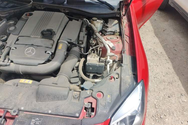 Used Mercedes-Benz SLK-Class 2011 SLK 200 Fashion Model Engine Bay Left