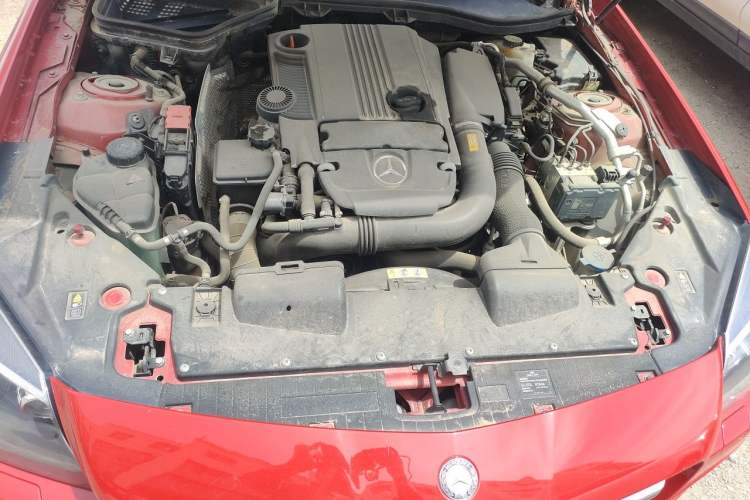 Used Mercedes-Benz SLK-Class 2011 SLK 200 Fashion Model Engine Bay