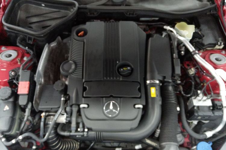 Used Mercedes-Benz SLK-Class 2011 SLK 200 Fashion Model Engine Bay