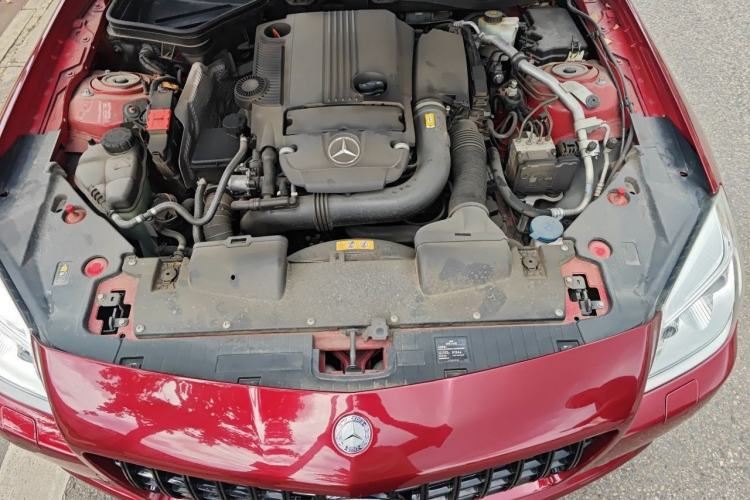 Used Mercedes-Benz SLK-Class 2011 SLK 200 Fashion Model Engine Bay