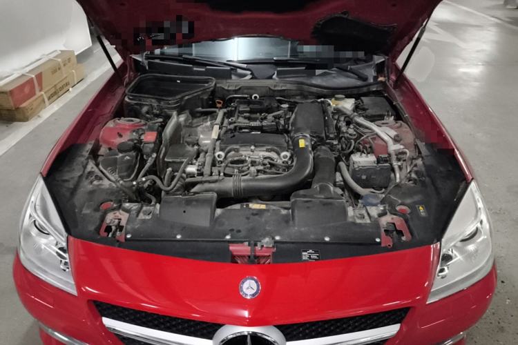 Used Mercedes-Benz SLK-Class 2011 SLK 200 Fashion Model Engine Bay