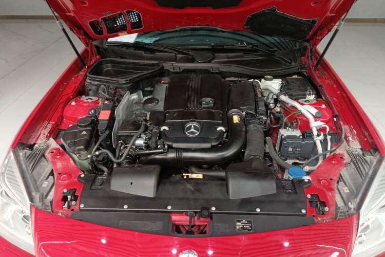 Used Mercedes-Benz SLK-Class 2011 SLK 200 Fashion Model Engine Bay