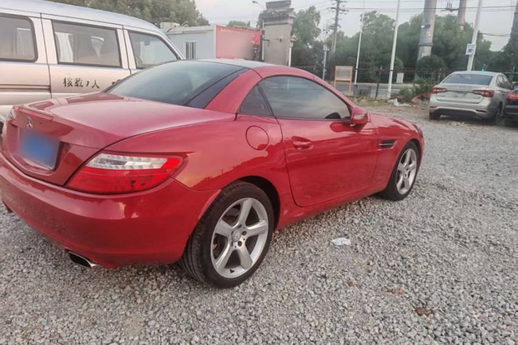 Used Mercedes-Benz SLK-Class 2011 SLK 200 Fashion Model Exterior 3