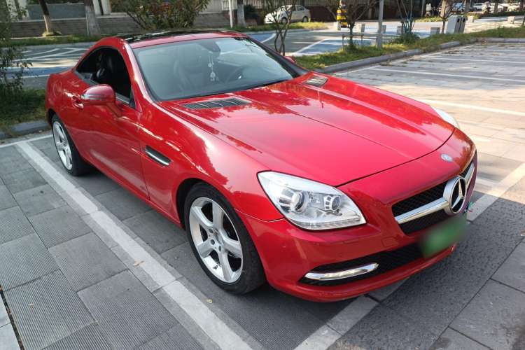 Used Mercedes-Benz SLK-Class 2011 SLK 200 Fashion Model Front Right 45 Deg